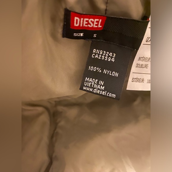 Small woman’s Diesel jacket - Picture 3 of 10